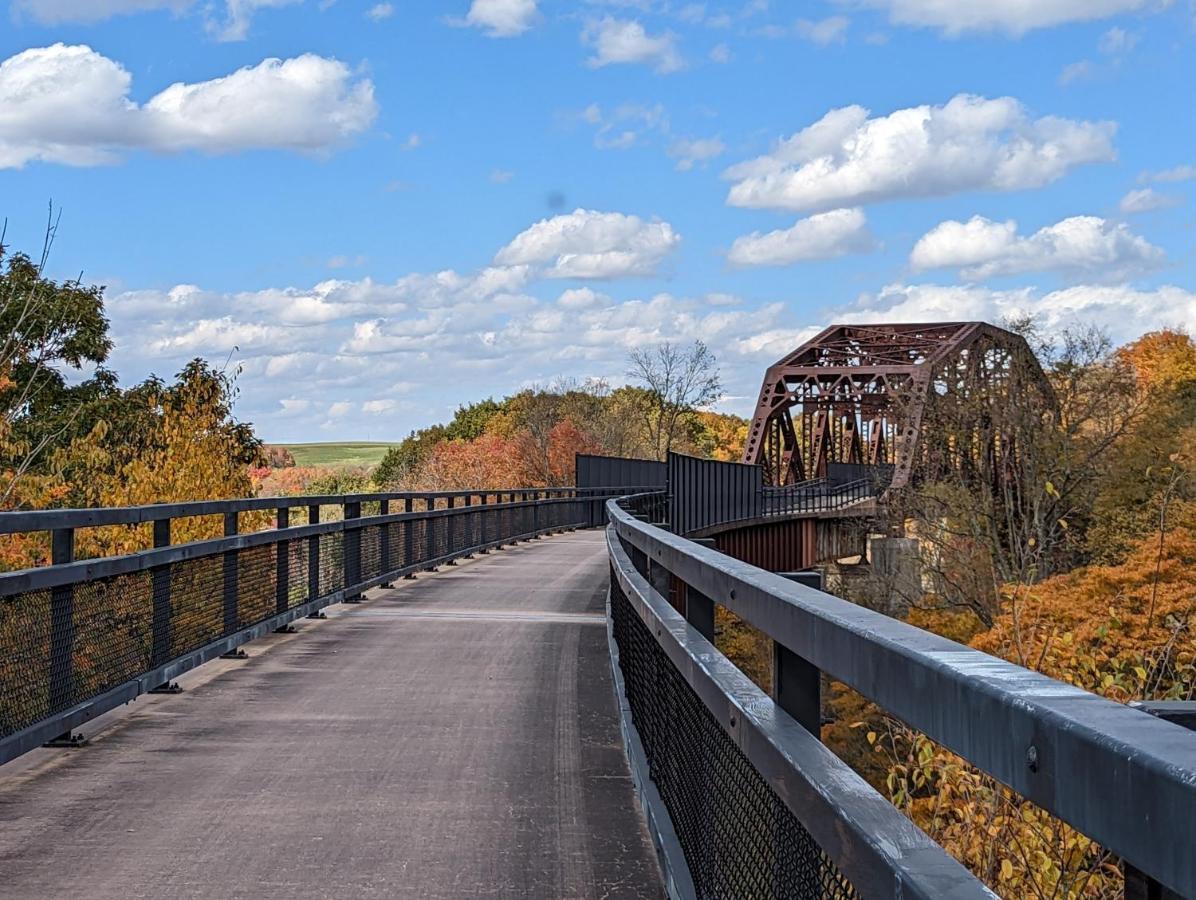Stay In Ohiopyle In The Middle Of Town By The Gap Trail Exterior photo