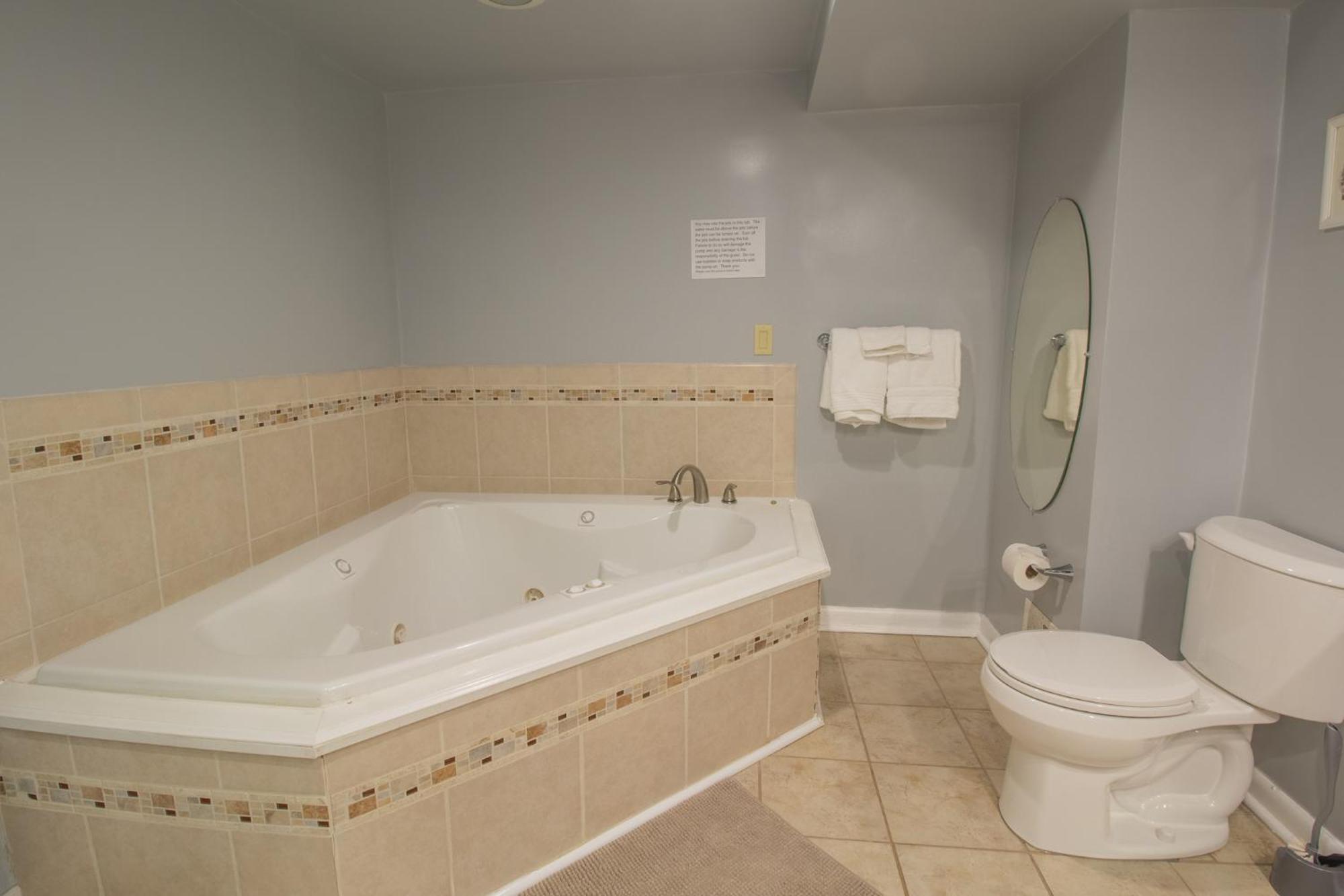 Stay In Ohiopyle In The Middle Of Town By The Gap Trail Exterior photo